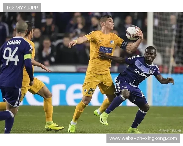 安德莱赫特训练场斯托扬诺维奇表现亮眼