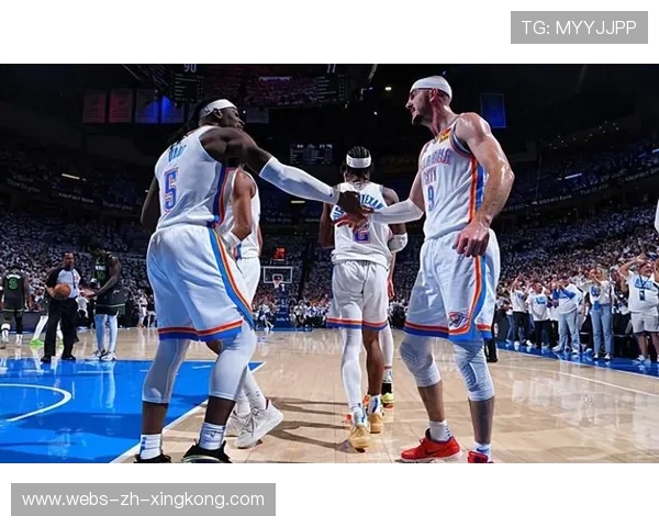 快船防守演习，队内轮换稳健提升防守效率